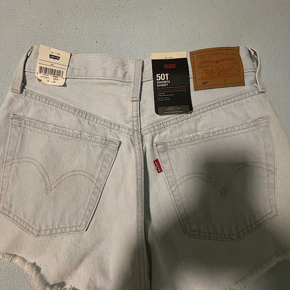 Levi’s 501 short - Picture 2 of 2